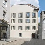 Palazzo La Cortesella - Modern Design & Central Location