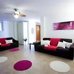 Residenza Romina Sleeps 8 With Pool- By Italian Apartments
