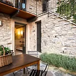 Le Casette Apartments - byMyHomeinComo