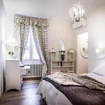 Como Unique View - Bymyhomeincomo