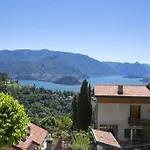 Vista Su Perledo