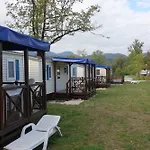 Holiday Chalets Camping Class