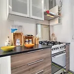 Zazzi House
