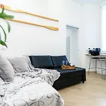 Urban Flat Via Diaz 105