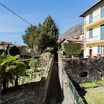 Lovely Corner In The Heart Of The Lake By Rent All Como