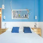 Como Colorful Apartment