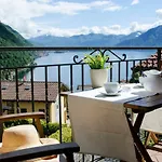 Altido Perfect For Couple, Fantastic Lake View, Terrace And Parking