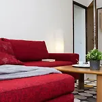 Joivy Beautiful 1 Bed Apt With Terrace And Parking