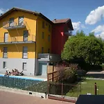 Residence Laurus Ivan