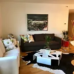 Maison Blanche - Design Apartment