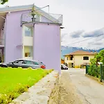 Corte Del Lago