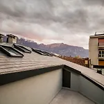 Lake Como Apartments