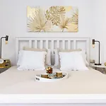 Lora Como Apartment, Free Private Parking