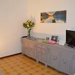 Betty\'S House