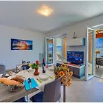 Lake View Terrace