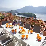 Sala Comacina Apartment No 4-Sleeps 10 By Italian Apartments