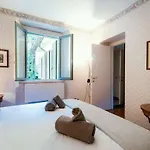 Suite Loft Villa Taverna - By House Of Travelers -