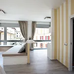 Aria Como Center Suite