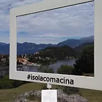 Casa di Sofia e Oscar Lago di Como Canzo