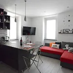 Lacasetta _ Como Lakeview Terrace Renovated Apartment