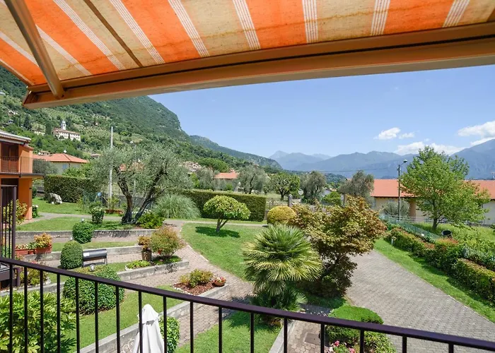 Cozy And Quiet Apartment On The Hills Of Lenno! Free Parking Nearby