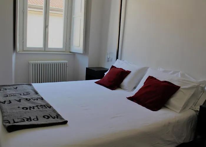 Palazzo Della Torre Elegant Apartment In Como
