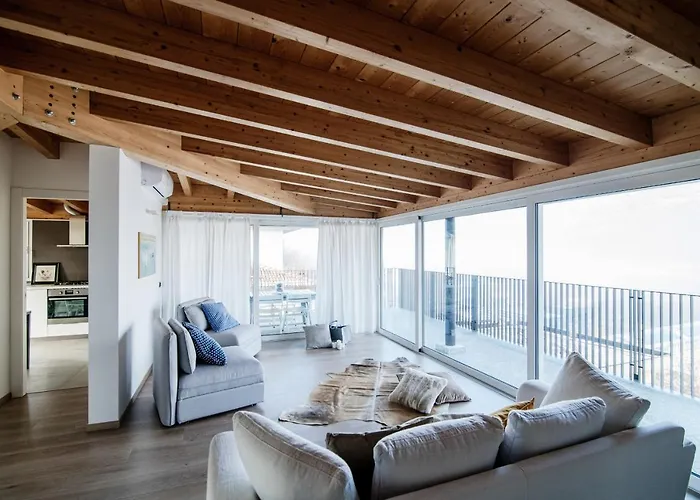 White Attic - By Myhomeincomo