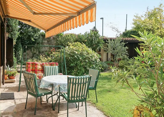 Apartment Il Giardino By Interhome