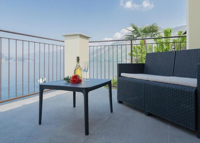 Dream Lake Apartments Lake View - Private Beach By Rent All Como