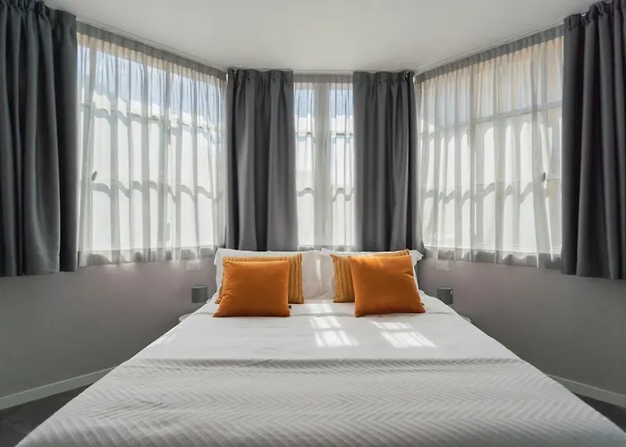 Sant\'Agostino Apartments By Rent All Como