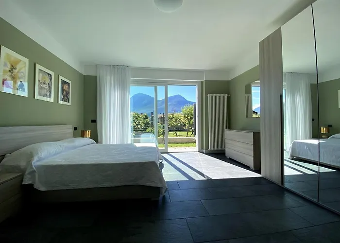 Casa Verde, Dongo, Lago Di Como