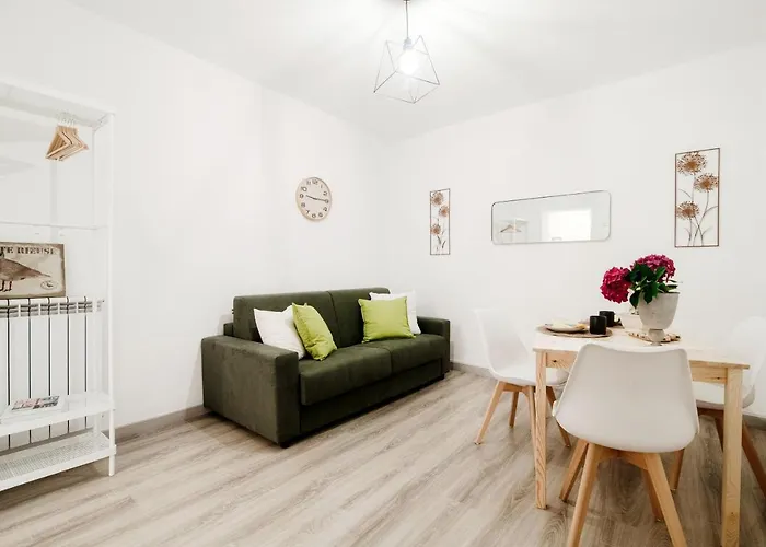 Myhomeincomo - Il Borgo Vico 56