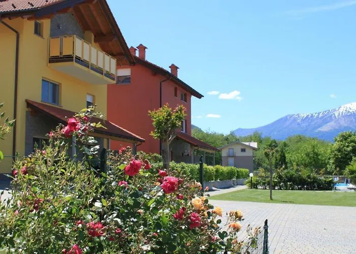 Rose Rossa Florentina Garten Ferienwohnung Eg