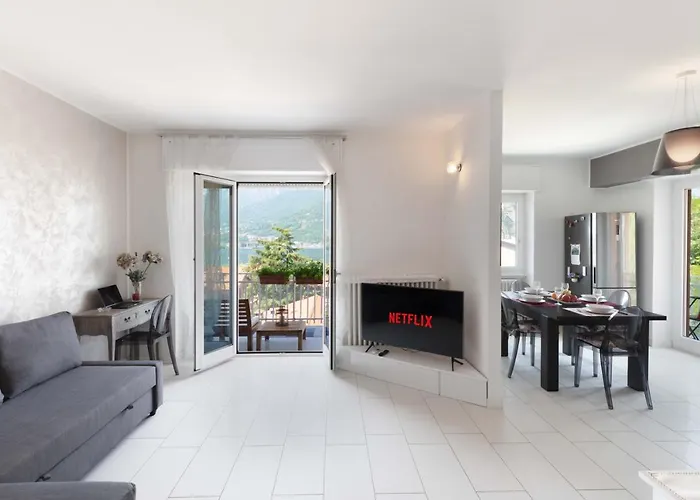 Terrazza Sul Lago - Open Space E Netflix