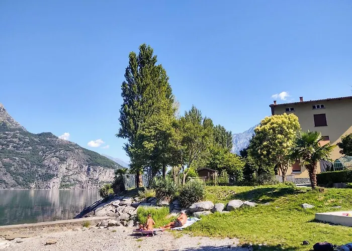 Apartment Punto Lago By Interhome