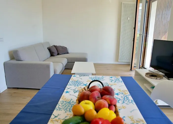 The Blue - Lake / City View Modern Apt Near Villa Olmo