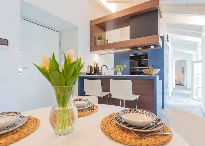 Muralto\'S Nest By Rent All Como