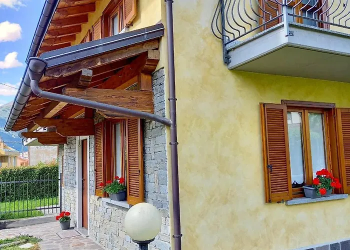 Comfortable Villa With Private Garden - Colico Center