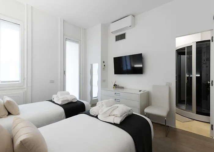 Borgo Coloniola Lake View