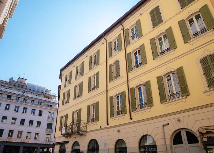 La Dolce Vita - Downtown Como