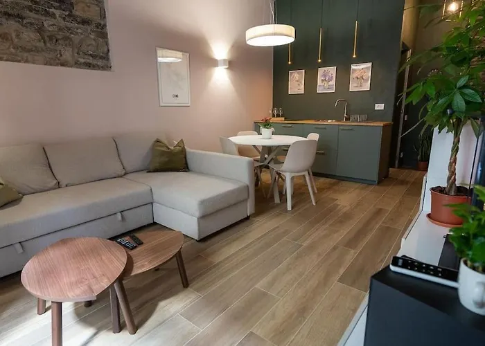 Alloggio Del 1400 Nel Cuore Del Centro Storico A 2 Min Dal Porto E Con 2 Bici Gratuite