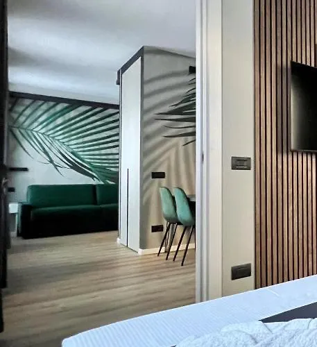 Prestige Duomo Apartment - Lake Como