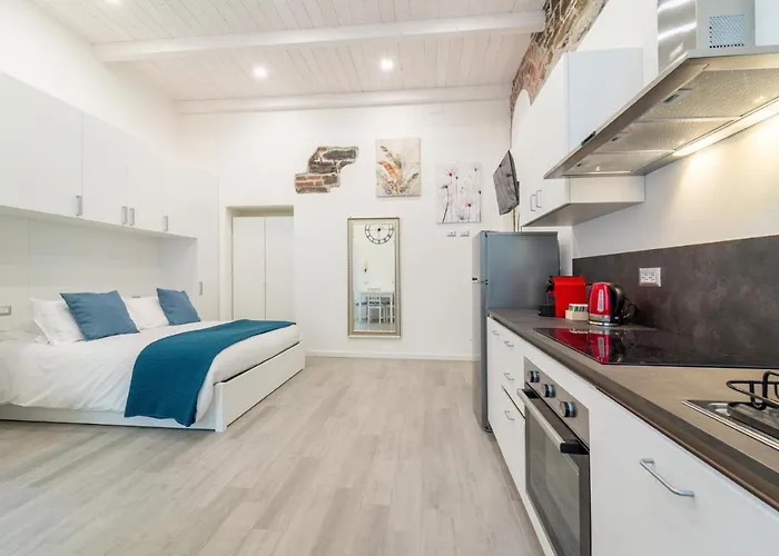Modern Apartment At Via Carloni By Wonderful Italy