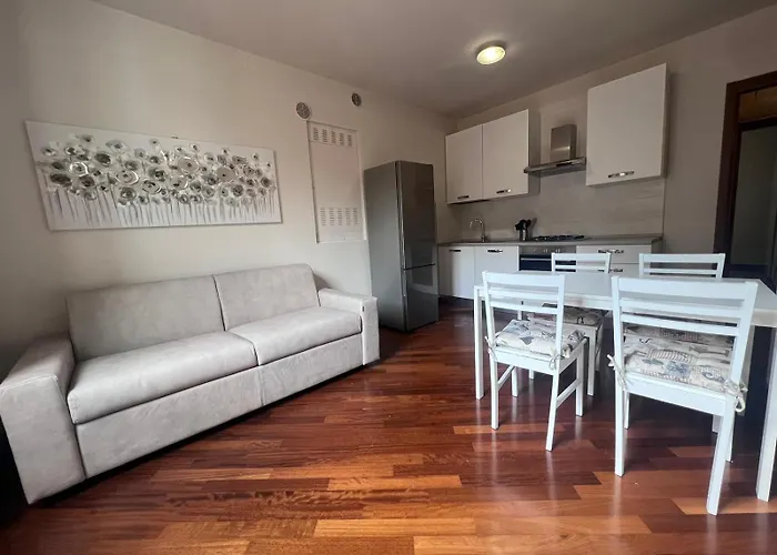 Lecco Holiday Apartment
