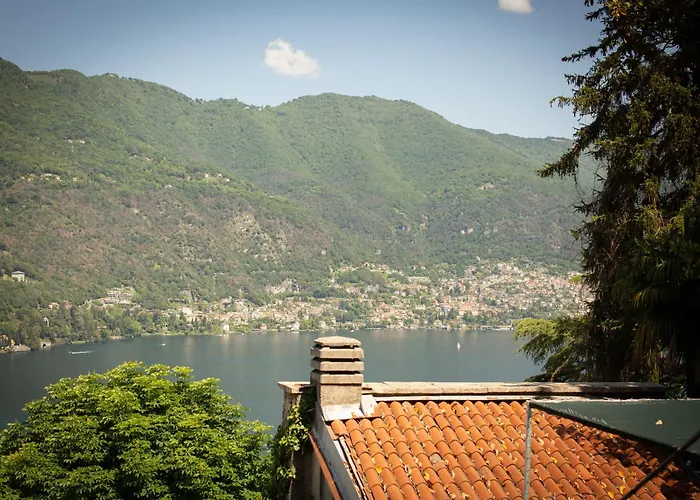 Pietralago, Casa Con Vista Sul Lago