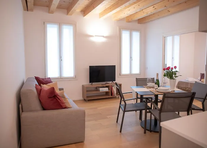 Amendola City View Apartments Suite Romantica