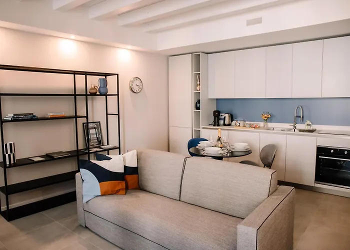 Amendola City View Apartments Suite Moderna