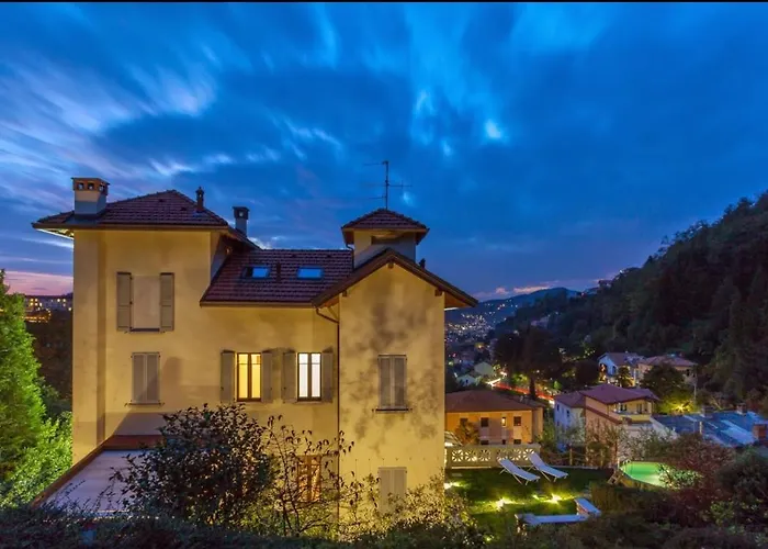 The Villa Suites