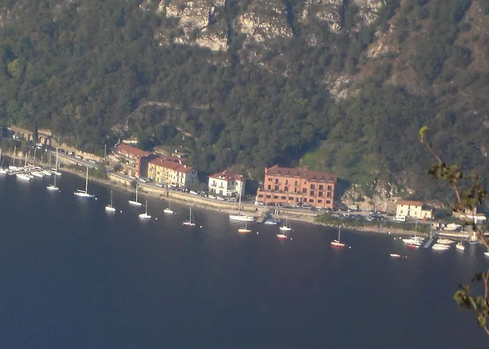 Cozy Lake Como Apartments