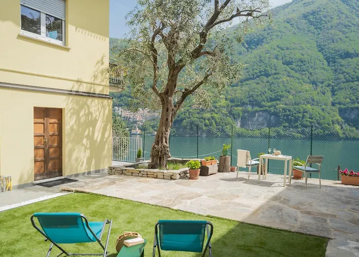 La Quiete With Private Garden By Rent All Como